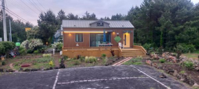 Hamdeok pool villa pension